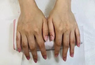 ネイル MAXKELLY 大阪・梅田店所属・徳田 亜衣佳のネイルデザイン