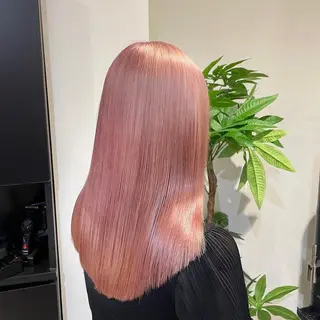 セミロング ブリーチカラー特化 碇　英朗のヘアスタイル