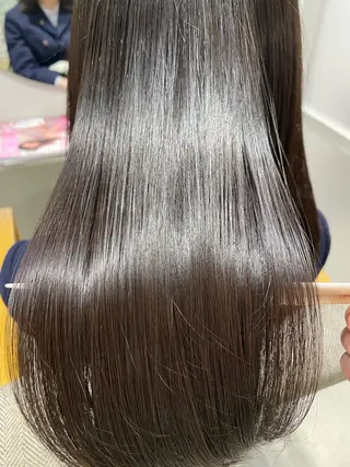 ミディアム CRACE「店長」 アヤカのヘアスタイル