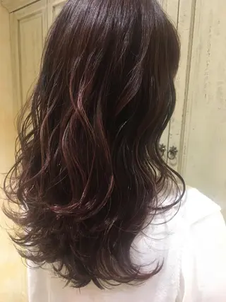 ロング カラー まなべ さくらのヘアスタイル