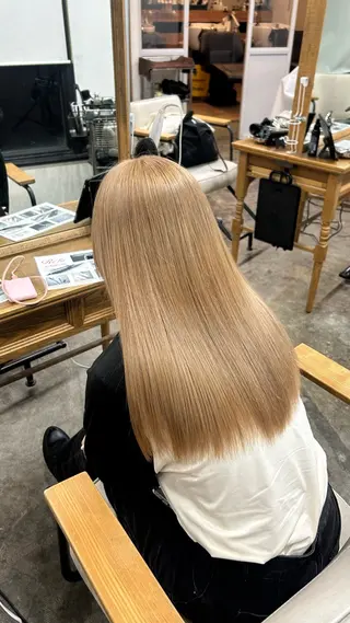 ロング カラー 大阪梅田/ イマムラミヅキのヘアスタイル