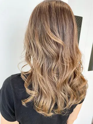 セミロング カラー 美髪形成!色素改善! 秋田 和輝のヘアスタイル