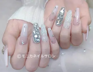 ネイル Hello Pretty Nail Salon 305所属・小島 阿佑美のネイルデザイン