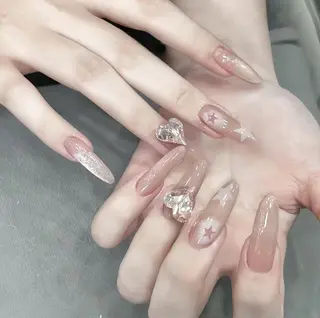 ネイル Queens マオのネイルデザイン