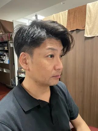 メンズ ケースタイルヘアスタジオ虎ノ門店所属・紫藤 祥希のヘアスタイル