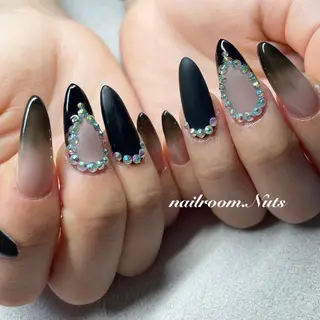 ネイル nailsalon Nutsのネイルデザイン