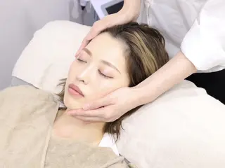 Le pom🌿 Maanaのエステ・リラクイメージ