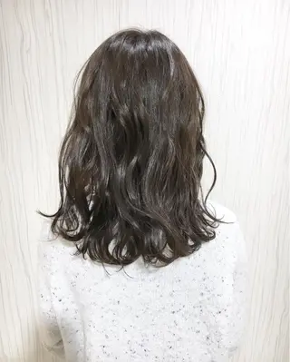 ミディアム カラー パーマ ヘアアレンジ ✨艶髪✨透明感✨ 山内大樹のヘアスタイル