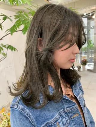 カラー Maison ACQUA所属・前原 青空のヘアスタイル