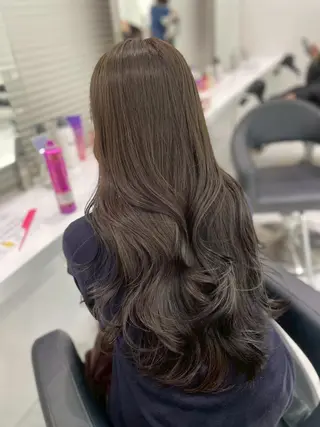 カラー 韓国風暗髪🪽 THEATER札幌のヘアスタイル