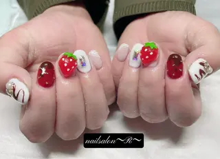 ネイル 〜 R〜 プライベートサロンのネイルデザイン