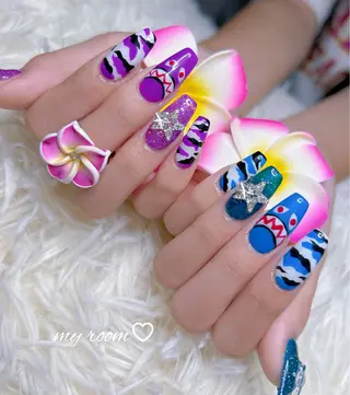 ネイル うるま市サロン Yuko Izawaのネイルデザイン