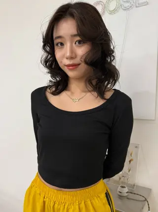 ミディアム イシイ モエカのヘアスタイル