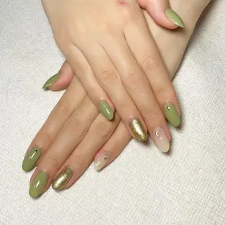 ネイル えみ HaniOhanaのネイルデザイン