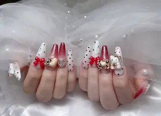 ネイル ラッキーネイルサロン西川口東口店所属・山田 由奈のネイルデザイン