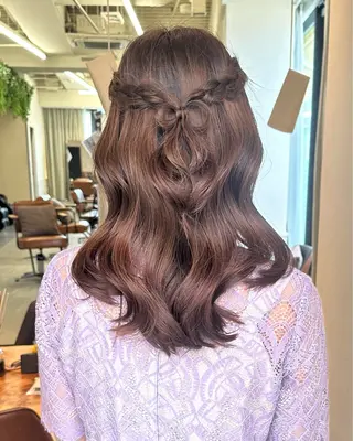 セミロング カラー ヘアアレンジ 顔周りcut/ 艶ワンカラー♥ちさきのヘアスタイル