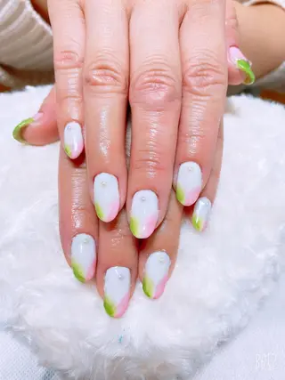 ネイル The Best Beauty受付担当のヘアスタイル