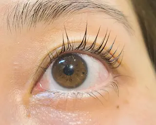 マツエク・マツパ LASH BAR天王寺店所属・LASH BAR  友久のマツエク・マツパデザイン