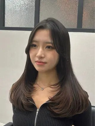 ロング N°JILLVA 工藤 稜子のヘアスタイル