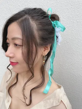 セミロング ヘアアレンジ ヘアセット🎀耳つぼ 👂💎MONAMIのヘアスタイル