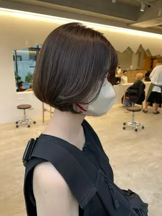 ショート カラー ヘアアレンジ アイブロウ ミニボブ/ブリーチ 🌈MISATOのヘアスタイル