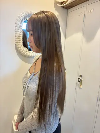 ロング nacoハイトーン ベージュ🎀のヘアスタイル