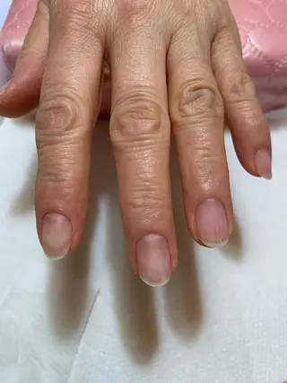 ネイル 手塚 里奈のネイルデザイン