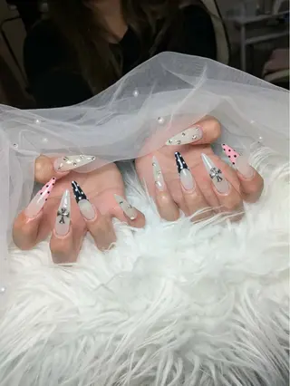 ネイル Queen Nail 柏店　クイーンネイルのネイルデザイン