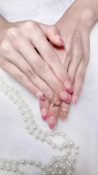 ネイル VIVIAN リサのネイルデザイン