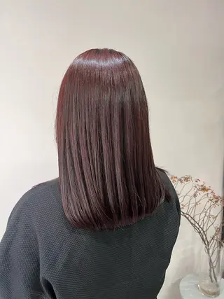 ミディアム 友 美海のヘアスタイル