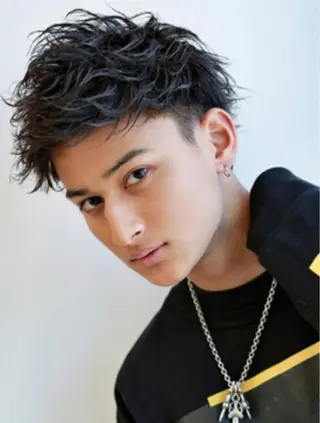 ショート Roid 代表✨HIROのヘアスタイル