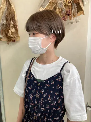 ショート カラー 初めてのショート お任せください✂️のヘアスタイル