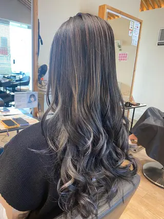 ロング カラー 関口 友行のヘアスタイル