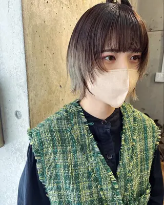 ショート カラー lani ブリーチ /ダブルカラーのヘアスタイル