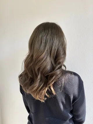 カラー 【アクイール】下村 天音のヘアスタイル