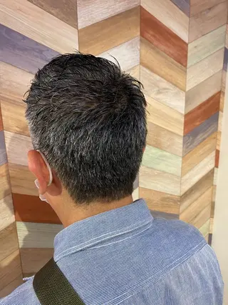 メンズ hair trees所属・trife美容師 KAZUMIのヘアスタイル