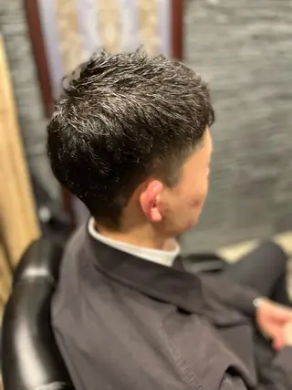 ショート ヒロ銀座バーバーショップ難波店所属・縮毛矯正/パーマ 宮河 惇💈のヘアスタイル
