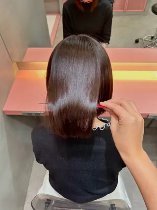 ミディアム レイヤー/艶髪 縮毛矯正🌱  赤石のヘアスタイル