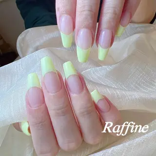 ネイル RAFFINE haru🦋🩵のネイルデザイン
