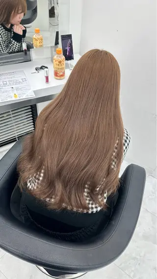 ロング カラー 🖤ハイトーン× レイヤー🖤SARAのヘアスタイル