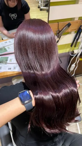 セミロング カラー Garland 表参道所属・ミディアムレイヤー/ 艶カラー🎀　emiのヘアスタイル