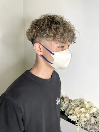 パーマ メンズ 尾崎 弘和のヘアスタイル