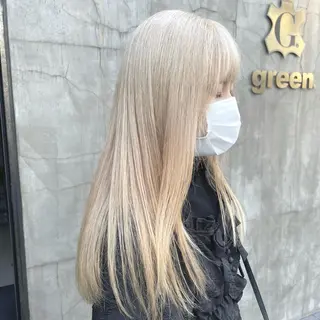 ロング カラー 🦋透明感カラー /ケアブリーチ🦋のヘアスタイル