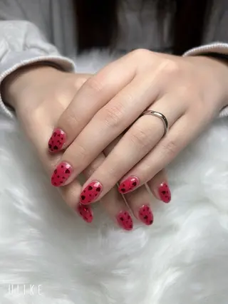 ネイル ソルネイルアンドアイラッシュ所属・山田 茉世のネイルデザイン