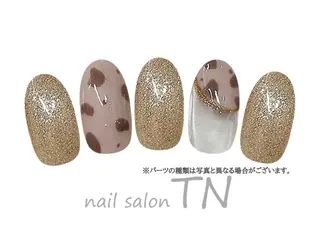 ネイル 矢川 まどかのネイルデザイン