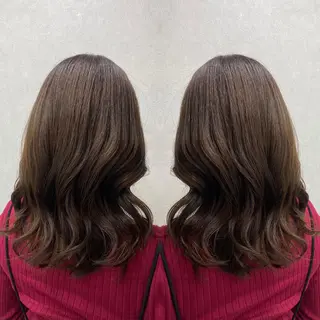 セミロング カラー tocca 💜石田愛結💜のヘアスタイル