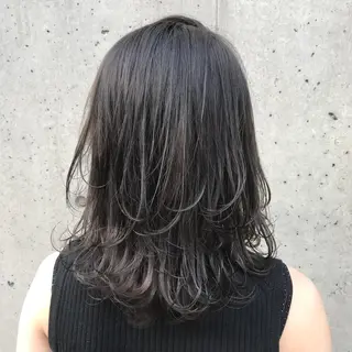 セミロング カラー 韓国レイヤー/ミルク ティー🟤高橋　暖のヘアスタイル