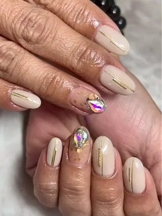 ネイル REBEST Tommyのネイルデザイン