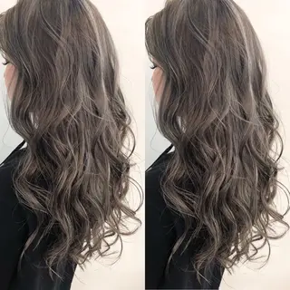 ロング カラー エクステ ハイトーン 💭黒崎ハルカのヘアスタイル