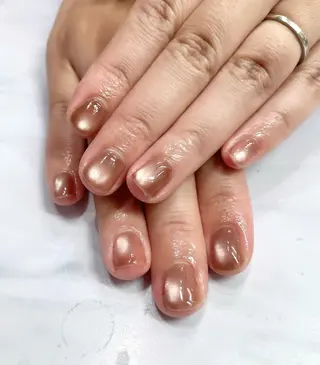 ネイル ネイルサロンエーナインイオンモール苗穂店所属・Fuse ioriのネイルデザイン